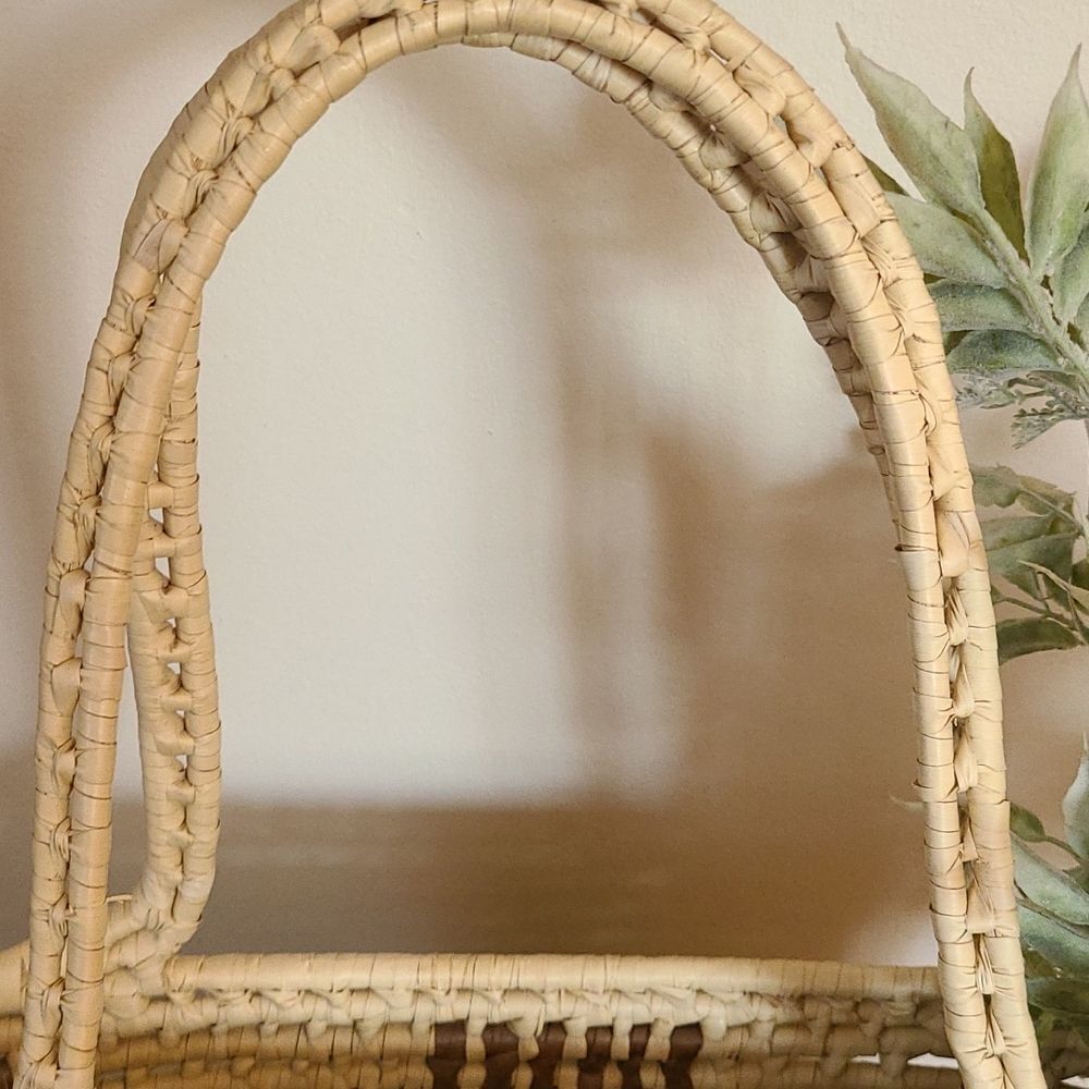 Beach Basket - Handwoven in Jamaica - Picture 3 of 8